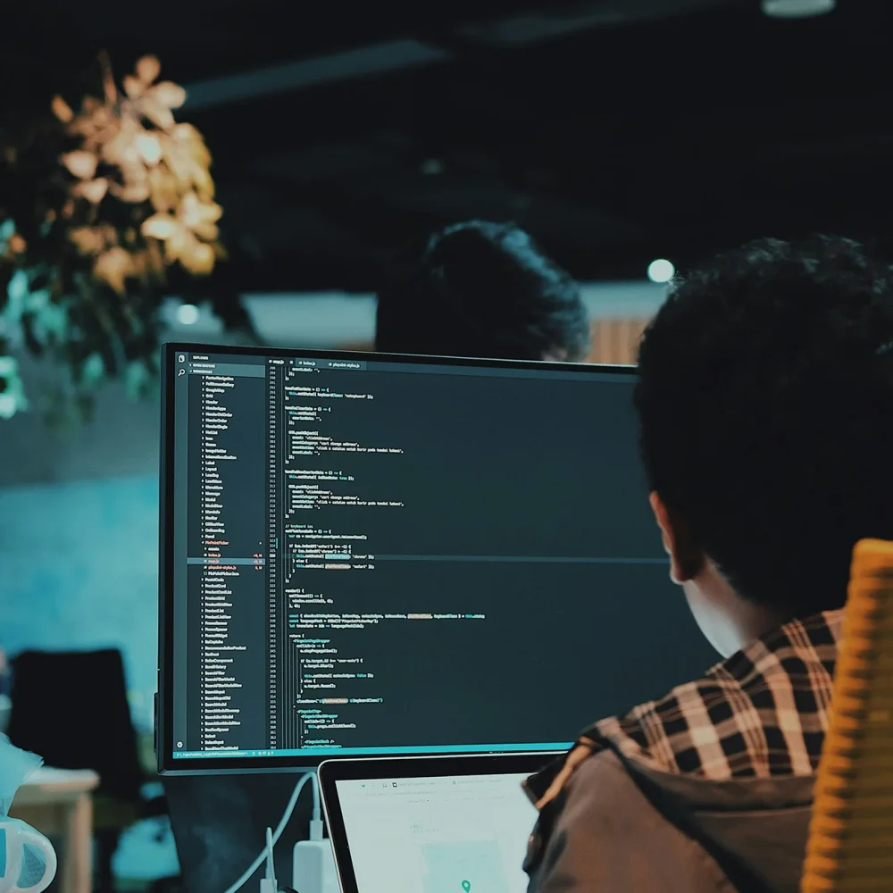 half-media-hunter-tailor-10